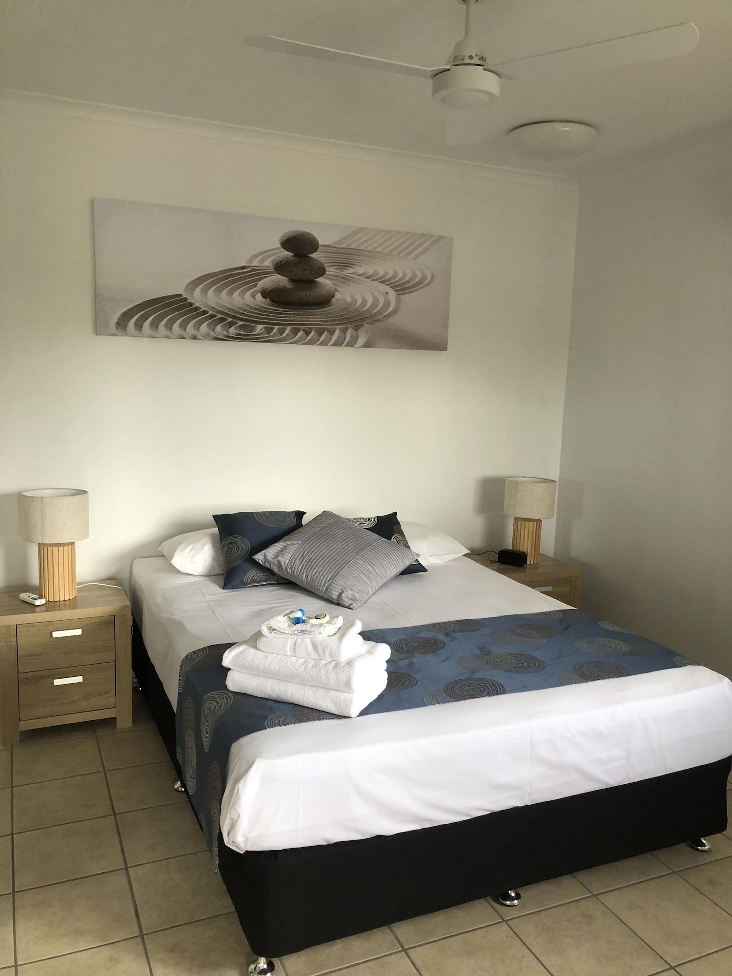 Coral Towers Holiday Suites Cairns Extérieur photo