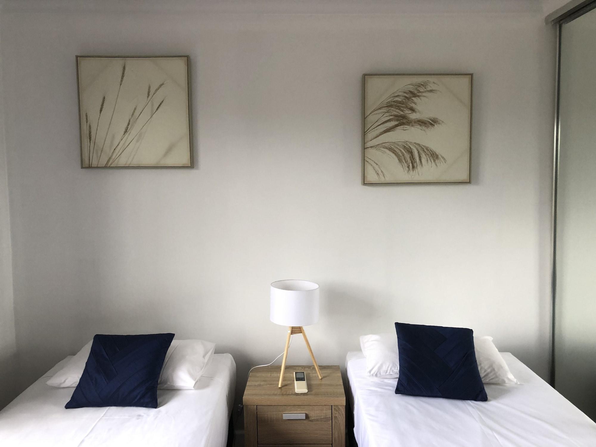 Coral Towers Holiday Suites Cairns Extérieur photo