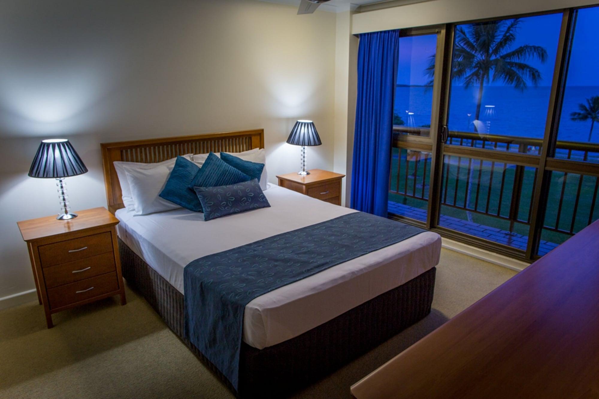 Coral Towers Holiday Suites Cairns Extérieur photo