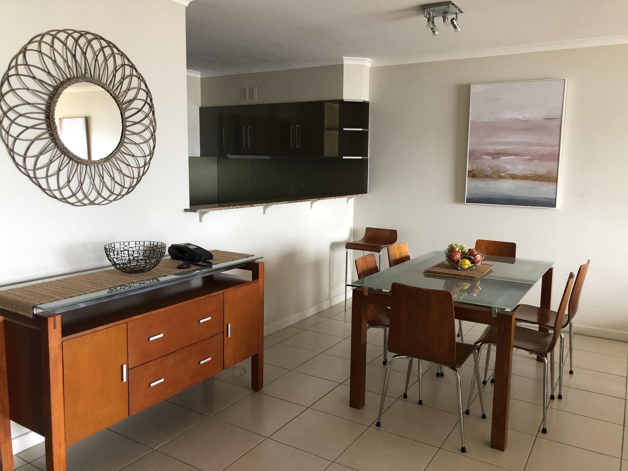 Coral Towers Holiday Suites Cairns Extérieur photo