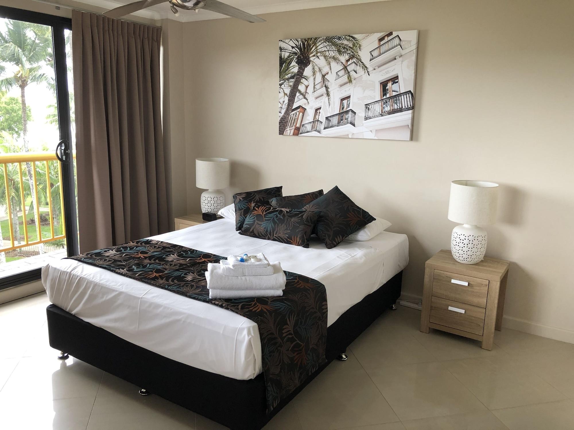 Coral Towers Holiday Suites Cairns Extérieur photo
