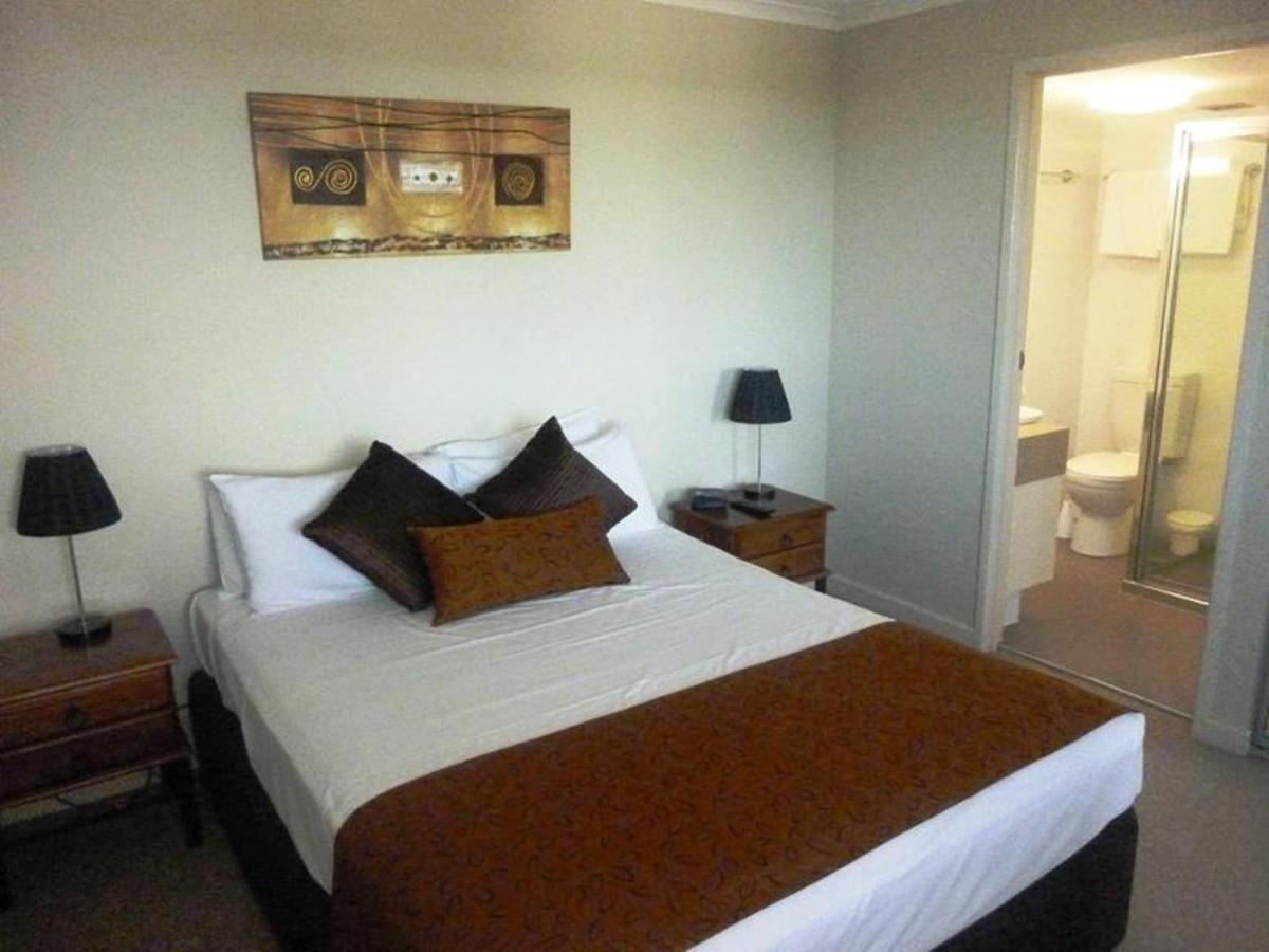 Coral Towers Holiday Suites Cairns Extérieur photo
